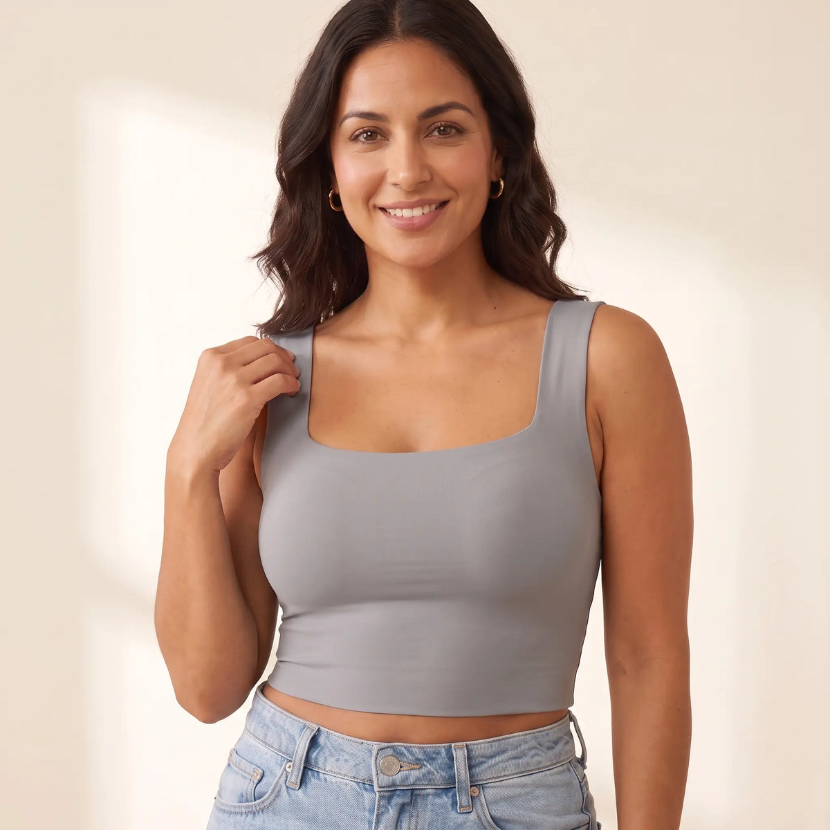 Close-up of the Gris grey Kischt Elodie crop tank showing the square neckline, wide straps and a smooth front with the built-in bra hidden inside